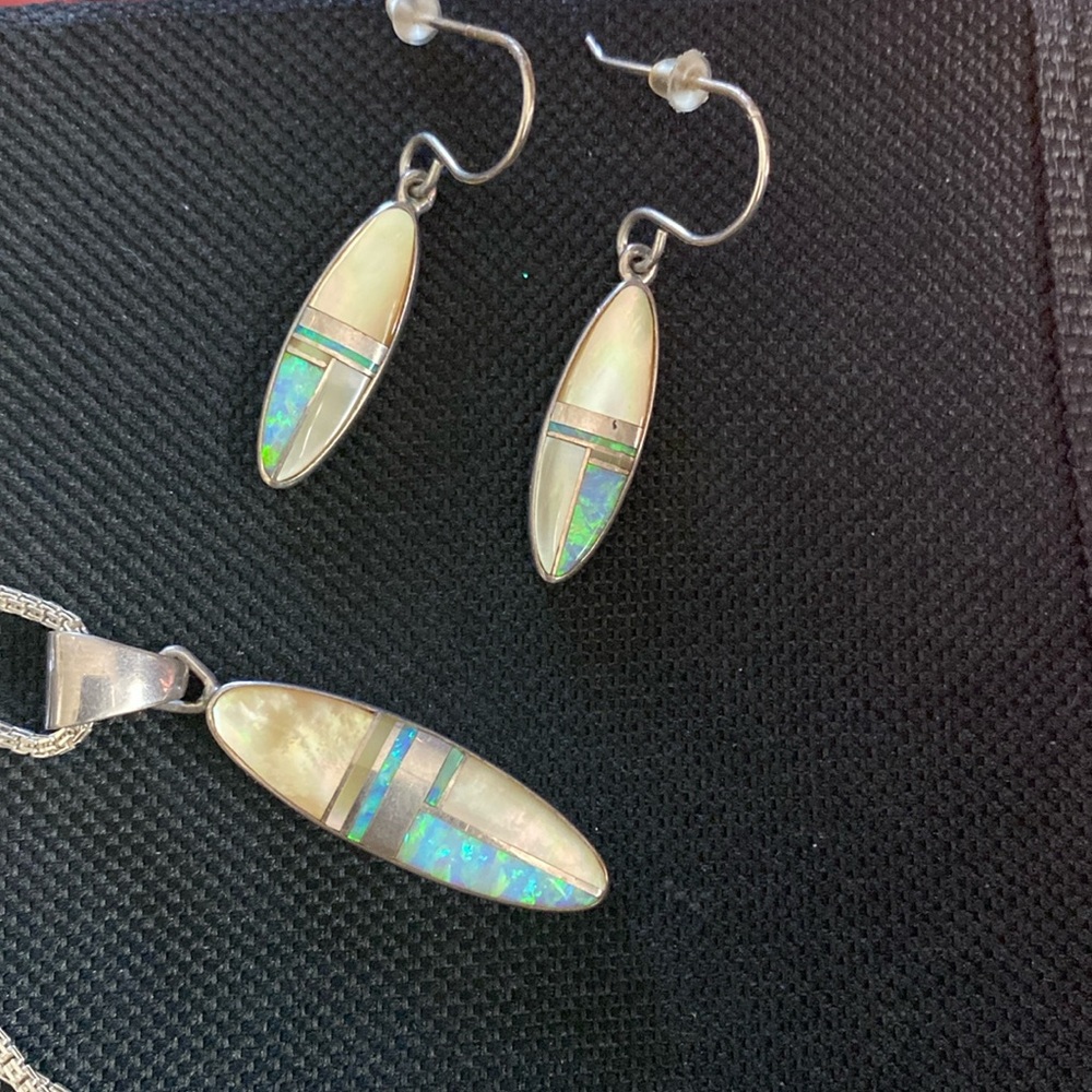Inlayed opal and mother of pearl pendant and earring set